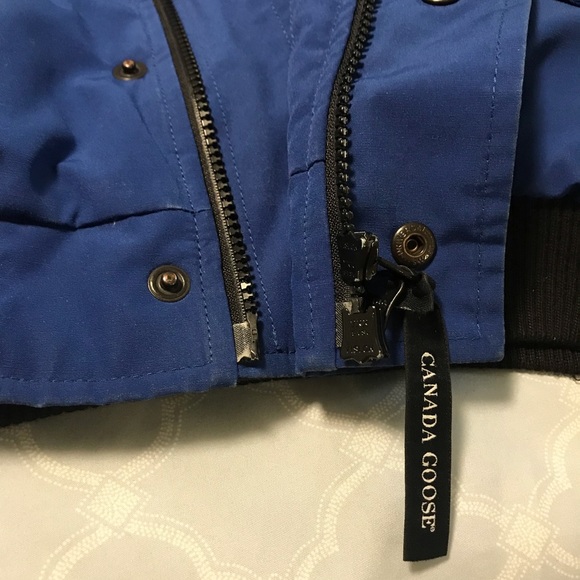 Canada Goose Rundle Bomber-Youth - Picture 8 of 10